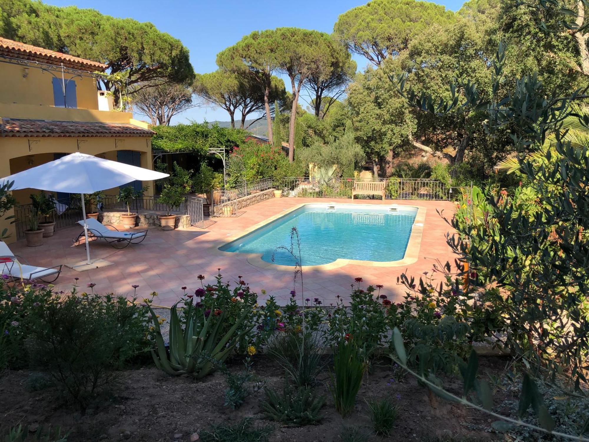Sous Les Pins Parasols Vidauban Exterior foto