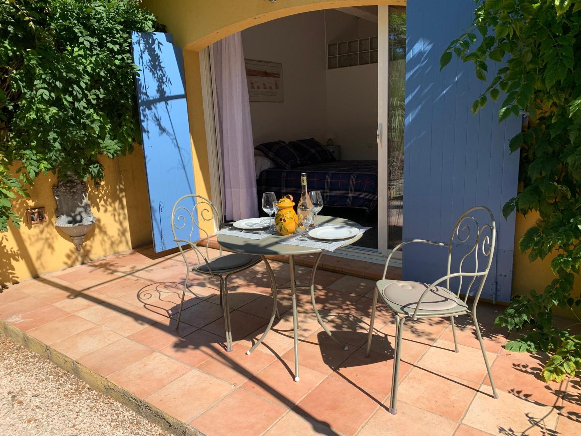 Sous Les Pins Parasols Vidauban Exterior foto